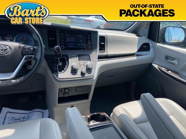Photo of 2020 Midnight Black Metallic Toyota Sienna