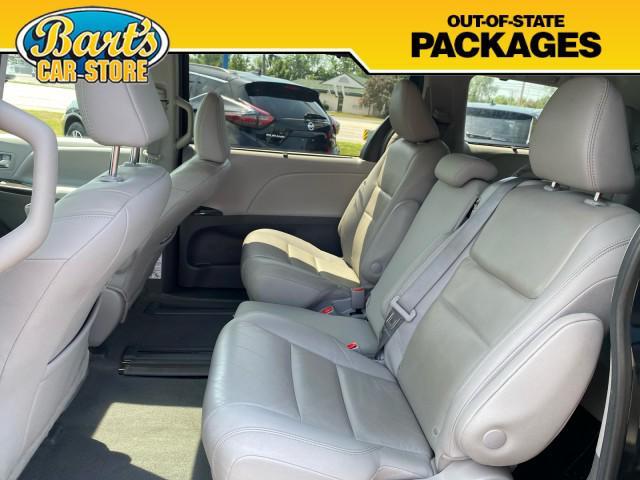 Photo of 2020 Midnight Black Metallic Toyota Sienna