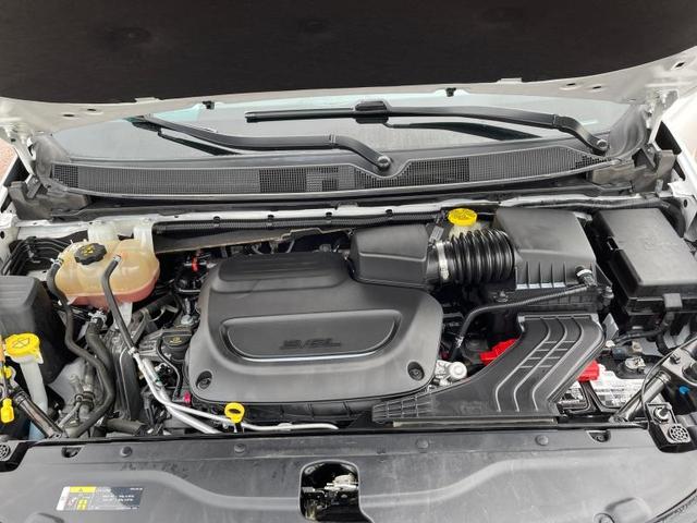 Photo of 2020 White Chrysler Pacifica