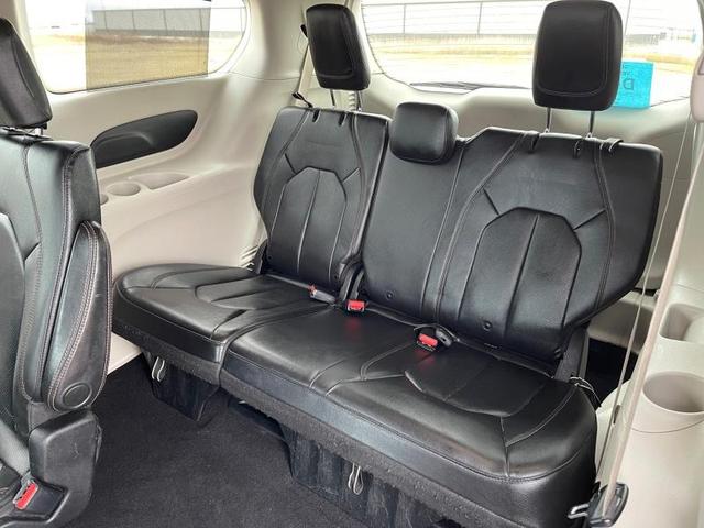 Photo of 2020 White Chrysler Pacifica