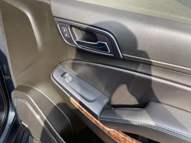 Photo of 2019 Gray Chevrolet Tahoe