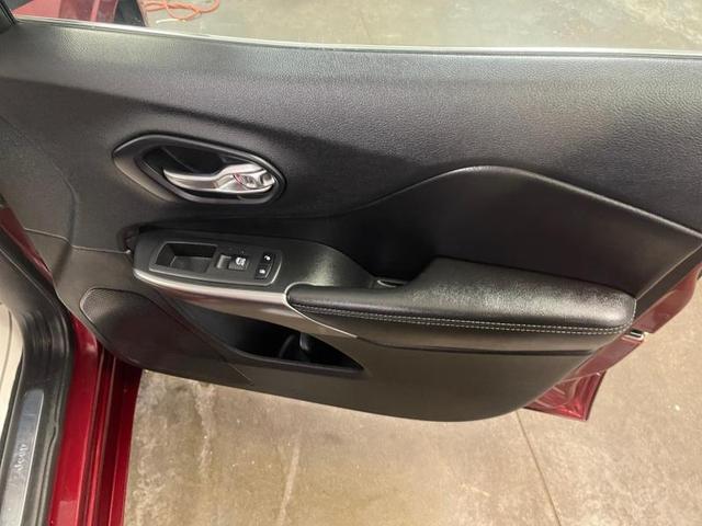 Photo of 2019 Red Jeep Cherokee