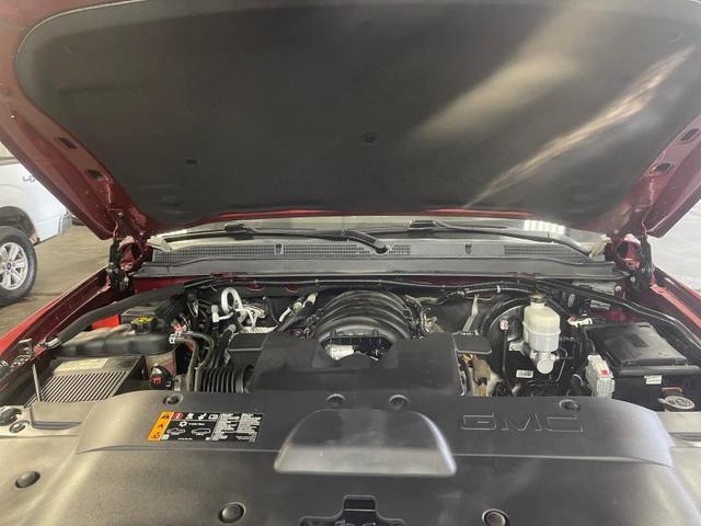 Photo of 2019 Red GMC Yukon XL