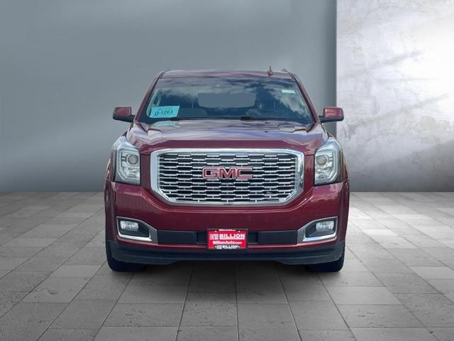 Photo of 2019 Red GMC Yukon XL