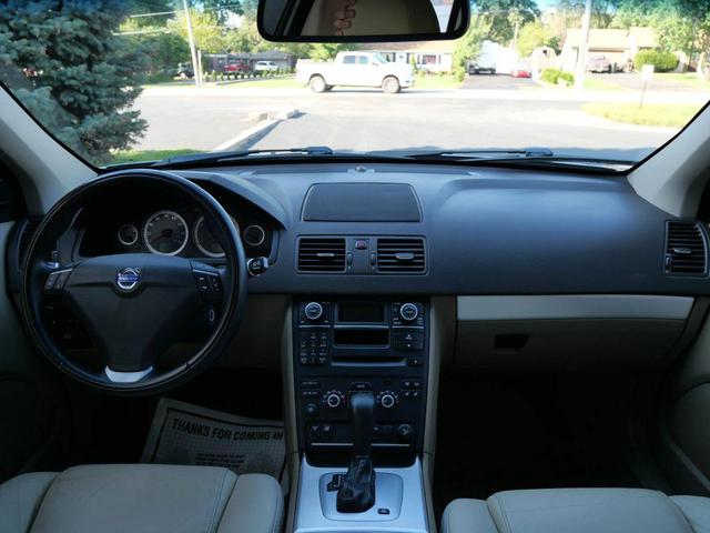 Photo of 2013 Silver Volvo XC90