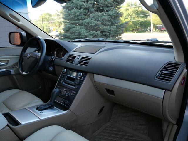 Photo of 2013 Silver Volvo XC90