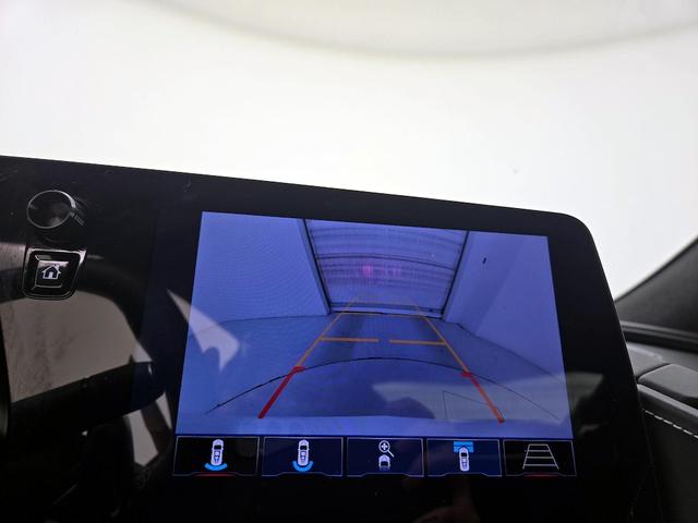 Photo of 2024 White Chevrolet Corvette