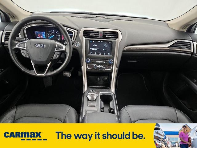 Photo of 2018 White Ford Fusion Energi