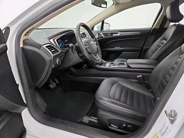 Photo of 2018 White Ford Fusion Energi