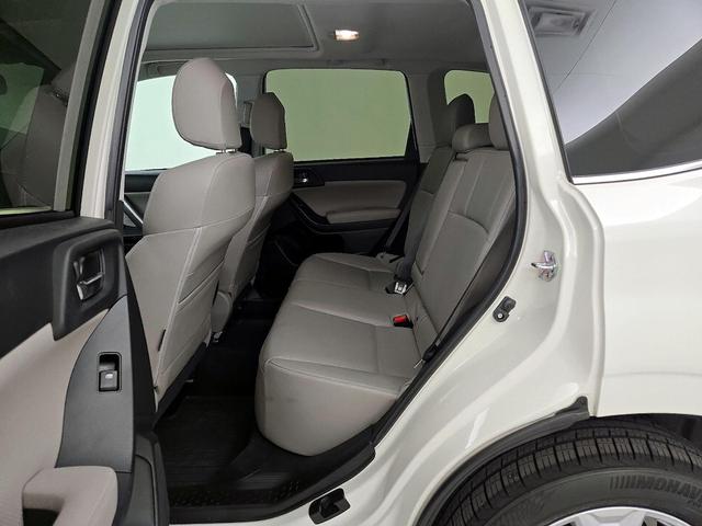 Photo of 2015 White Subaru Forester