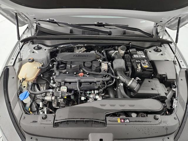 Photo of 2022 Gray Kia K5