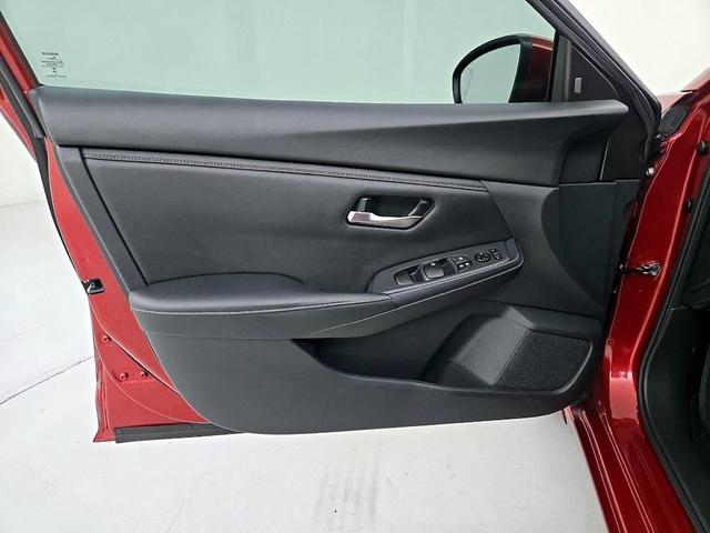 Photo of 2023 Red Nissan Sentra