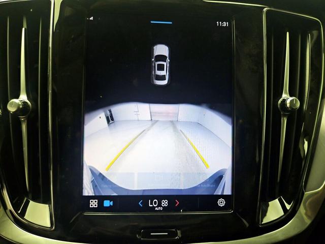 Photo of 2024 Blue Volvo S60