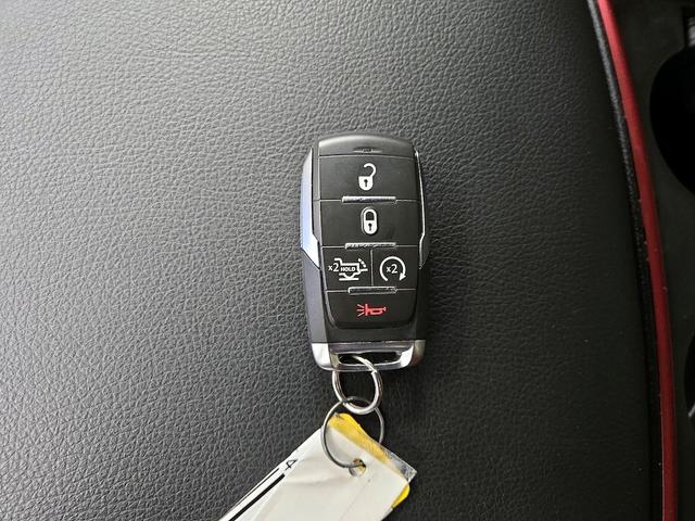 Photo of 2025 Gray RAM 1500