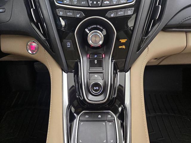 Photo of 2019 White Acura RDX
