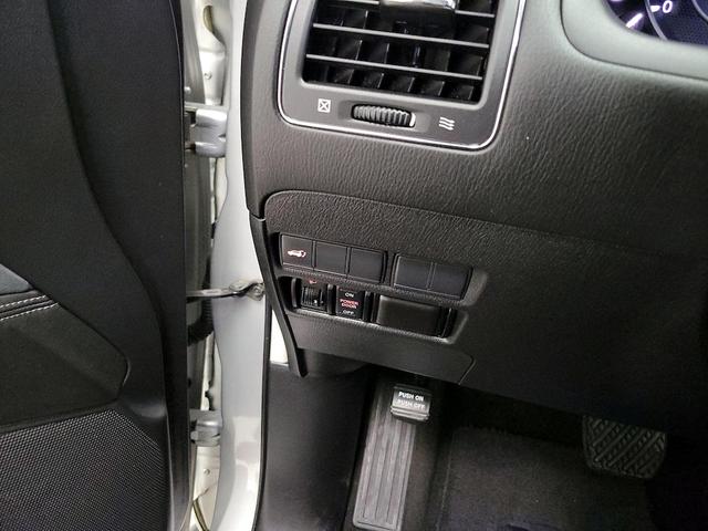 Photo of 2018 Silver Nissan Armada