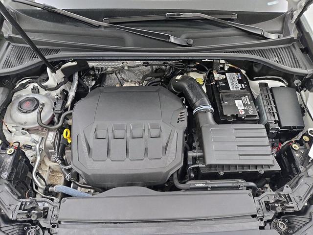 Photo of 2022 White Audi Q3