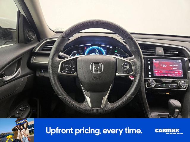 Photo of 2017 White Honda Civic