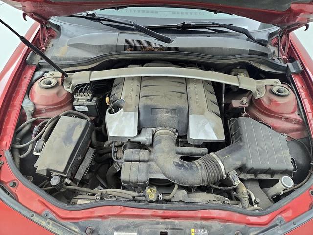 Photo of 2015 Burgundy Chevrolet Camaro