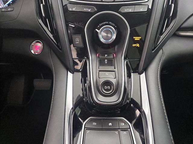 Photo of 2021 Black Acura RDX
