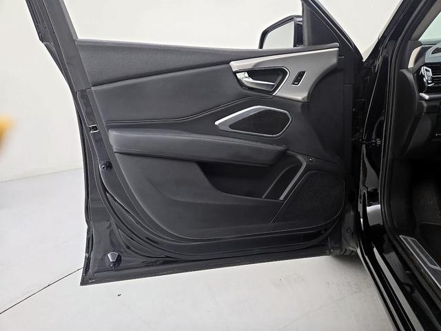 Photo of 2021 Black Acura RDX