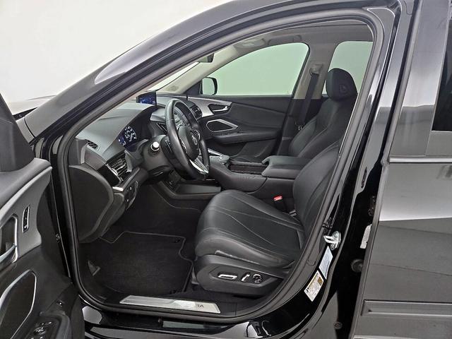 Photo of 2021 Black Acura RDX