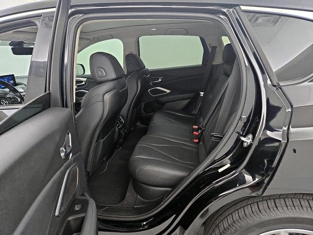 Photo of 2021 Black Acura RDX