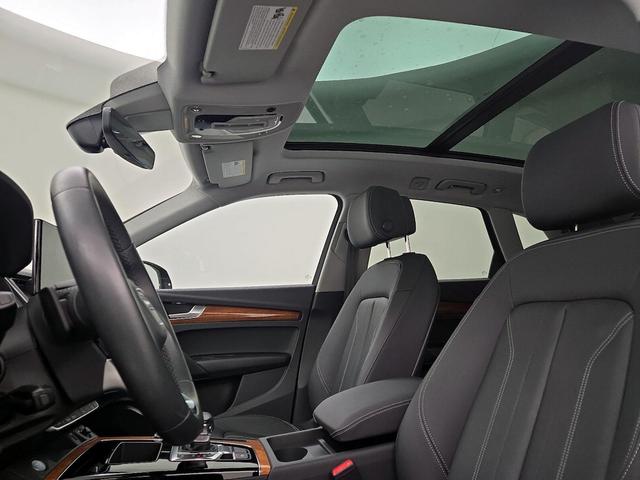 Photo of 2023 Black Audi Q5