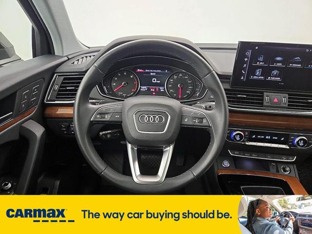 Photo of 2023 Black Audi Q5
