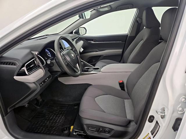 Photo of 2022 White Toyota Camry