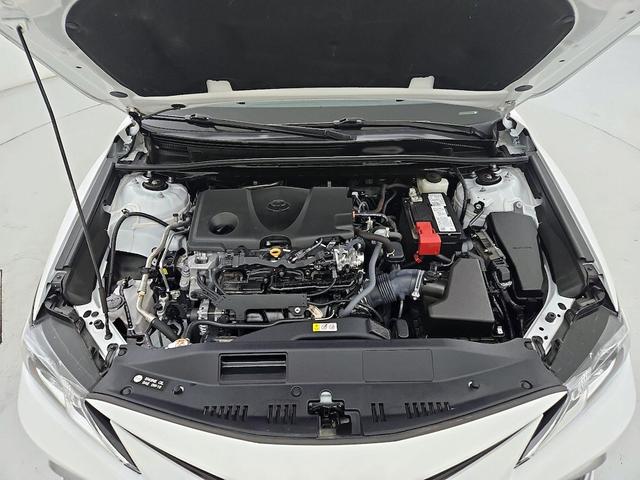 Photo of 2022 White Toyota Camry