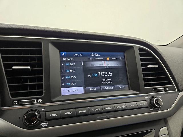 Photo of 2017 Blue Hyundai ELANTRA
