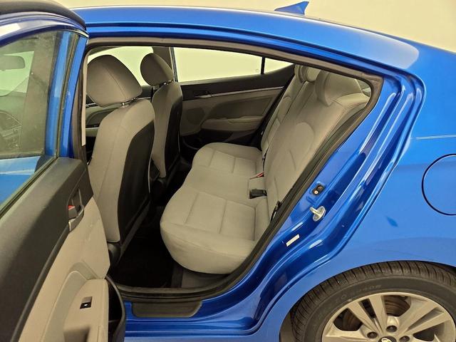 Photo of 2017 Blue Hyundai ELANTRA