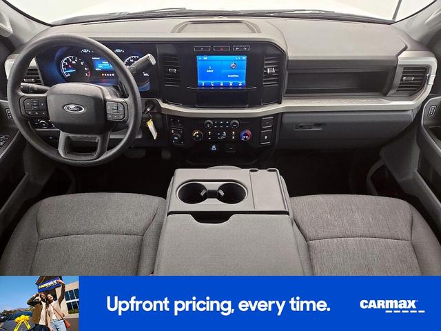 Photo of 2024 White Ford F-250