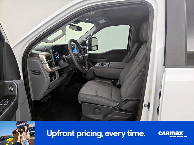 Photo of 2024 White Ford F-250