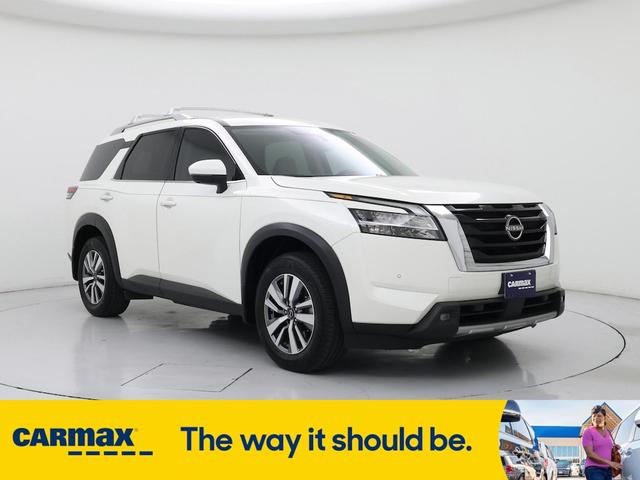 2022 Nissan Pathfinder
