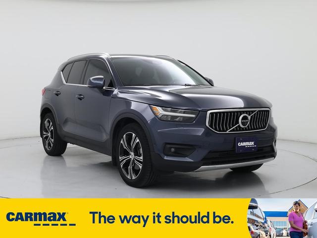 2022 Volvo XC40