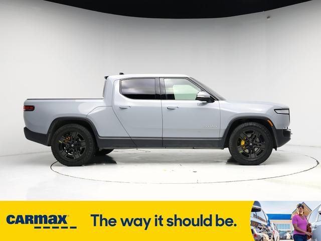 Photo of 2022 Gray Rivian R1T