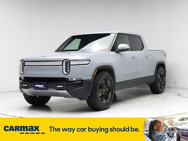 Photo of 2022 Gray Rivian R1T