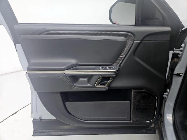 Photo of 2022 Gray Rivian R1T