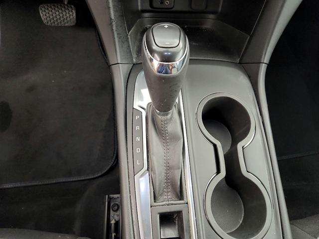 Photo of 2018 White Chevrolet Equinox