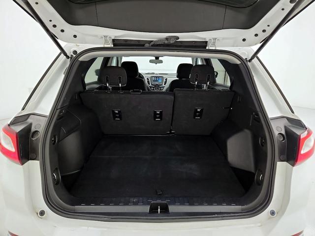 Photo of 2018 White Chevrolet Equinox