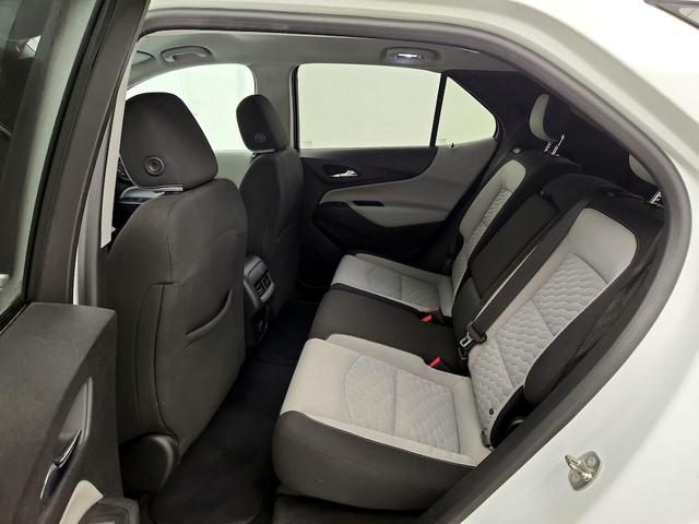 Photo of 2018 White Chevrolet Equinox