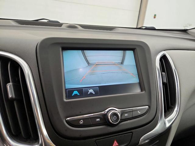 Photo of 2018 White Chevrolet Equinox