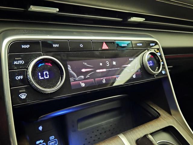 Photo of 2024 Black Genesis GV80