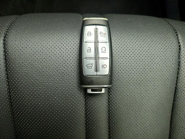 Photo of 2024 Black Genesis GV80