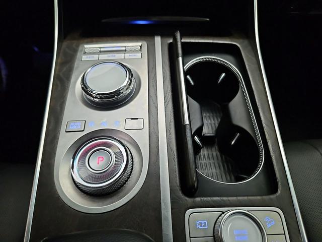 Photo of 2024 Black Genesis GV80