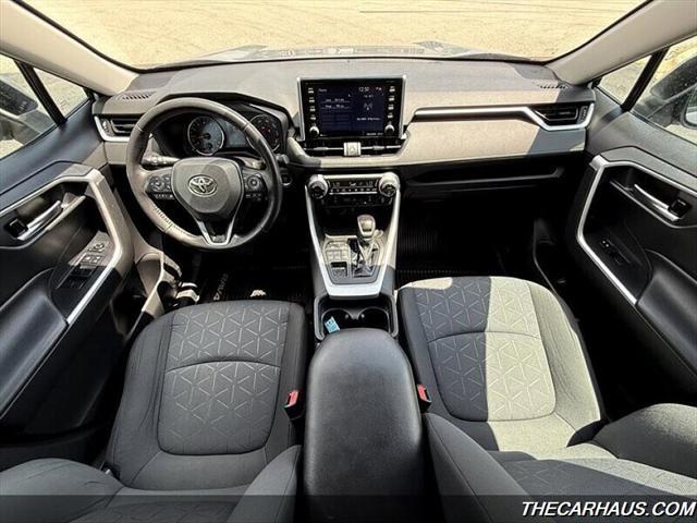 Photo of 2020 Silver Sky Metallic Toyota RAV4