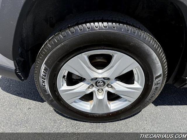 Photo of 2020 Silver Sky Metallic Toyota RAV4