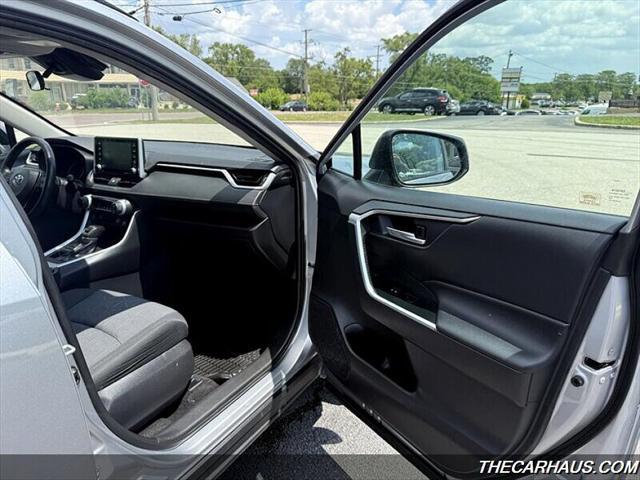 Photo of 2020 Silver Sky Metallic Toyota RAV4